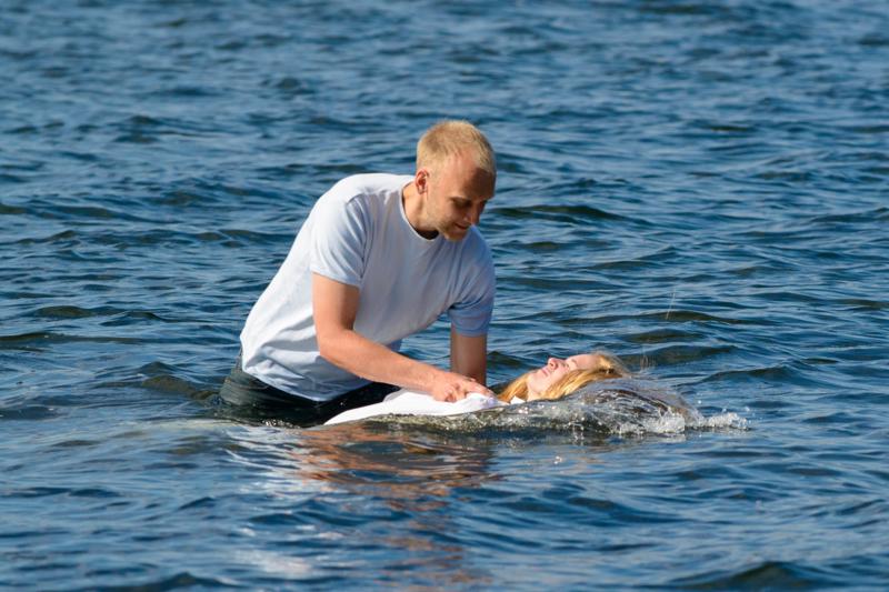  PB8_1263.JPG </br ><small> 2012-09-16 13:34</br >NIKON D800 + 70.0-200.0 mm f/2.8<br /> 200mm 1/5000s f/5.6 ISO 800</small>