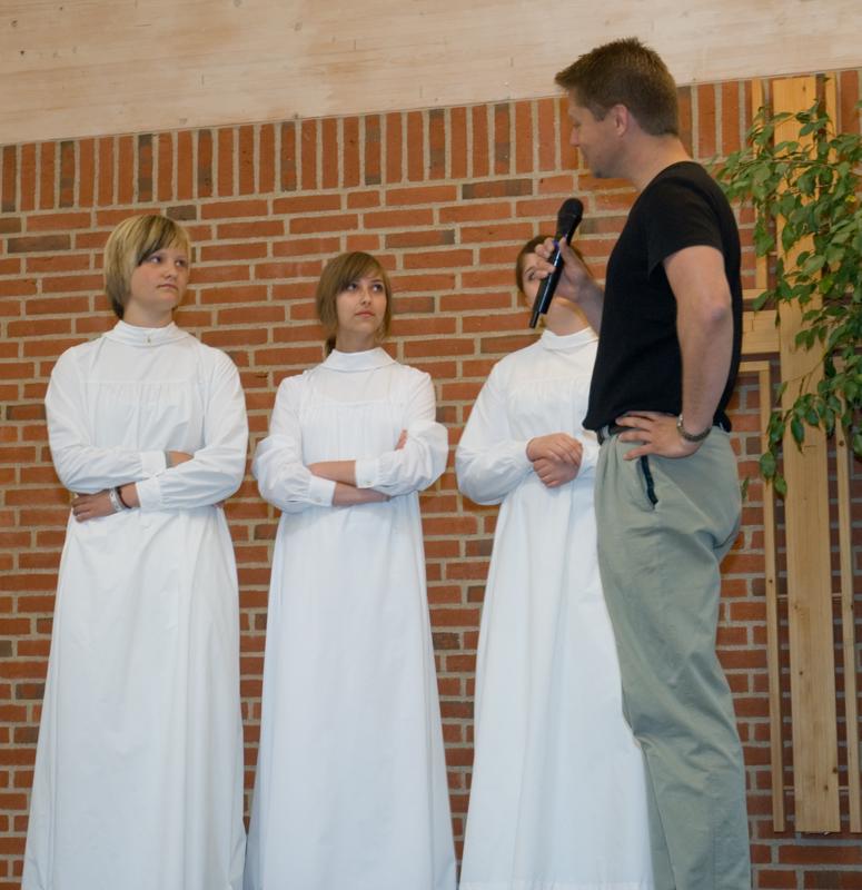  D2C_9979.jpg </br ><small> 2007-05-27 10:49</br >NIKON D200 38mm 1/10s f/4.2 ISO 400</small>