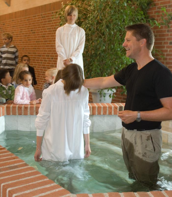  D2C_9985.jpg </br ><small> 2007-05-27 10:51</br >NIKON D200 27mm 1/13s f/3.8 ISO 400</small>