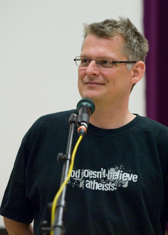  D2C_9330.jpg </br ><small> 2007-04-29 12:16</br >NIKON D200 125mm 1/60s f/2.8 ISO 800</small>