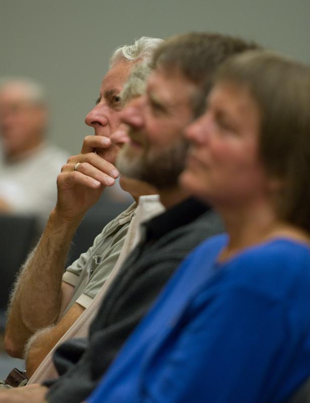  D2C_0842.jpg </br ><small> 2007-07-24 11:01</br >NIKON D200 200mm 1/90s f/2.8 ISO 800</small>