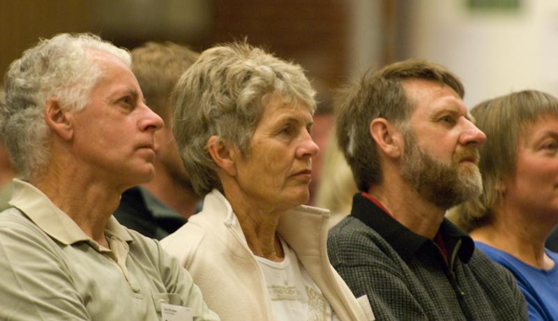  D2C_0847.jpg </br ><small> 2007-07-24 11:05</br >NIKON D200 340mm 1/45s f/4.8 ISO 1600</small>