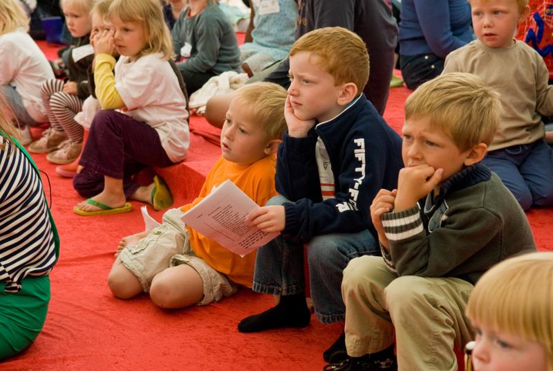  D2C_0950.jpg </br >Boernefestival</br > <small> 2007-07-25 10:32</br >NIKON D200 55mm 1/250s f/5.6 ISO 400</small>