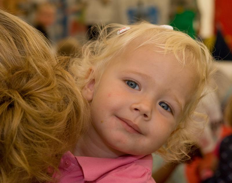  D2C_0963.jpg </br >Boernefestival</br > <small> 2007-07-25 10:36</br >NIKON D200 55mm 1/640s f/5.6 ISO 400</small>