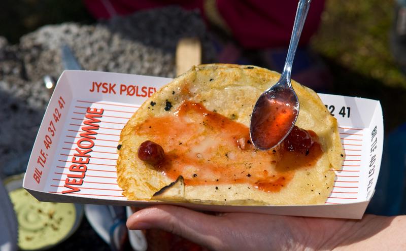  D2C_1060.jpg </br >Boernefestival</br > <small> 2007-07-25 11:17</br >NIKON D200 55mm 1/2000s f/5.6 ISO 200</small>