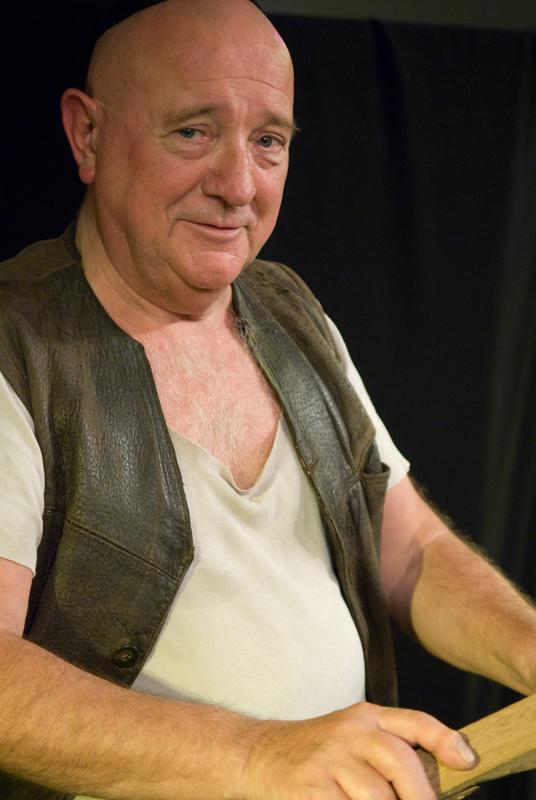  D2C_1158.jpg </br >Ebbe Trenskow</br > <small> 2007-07-25 23:11</br >NIKON D200 55mm 1/100s f/2.8 ISO 800</small>