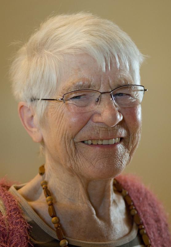  D2C_1138.jpg </br ><small> 2007-07-25 14:56</br >NIKON D200 45mm 1/60s f/2.8 ISO 800</small>