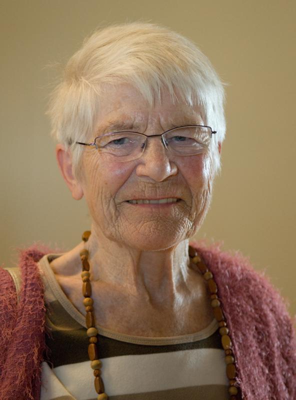  D2C_1142.jpg </br ><small> 2007-07-25 14:56</br >NIKON D200 55mm 1/50s f/2.8 ISO 800</small>