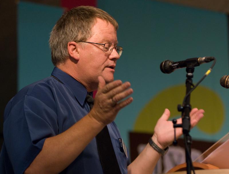  D2C_1111.jpg </br >Finn Basnov</br > <small> 2007-07-25 14:16</br >NIKON D200 135mm 1/125s f/4 ISO 800</small>