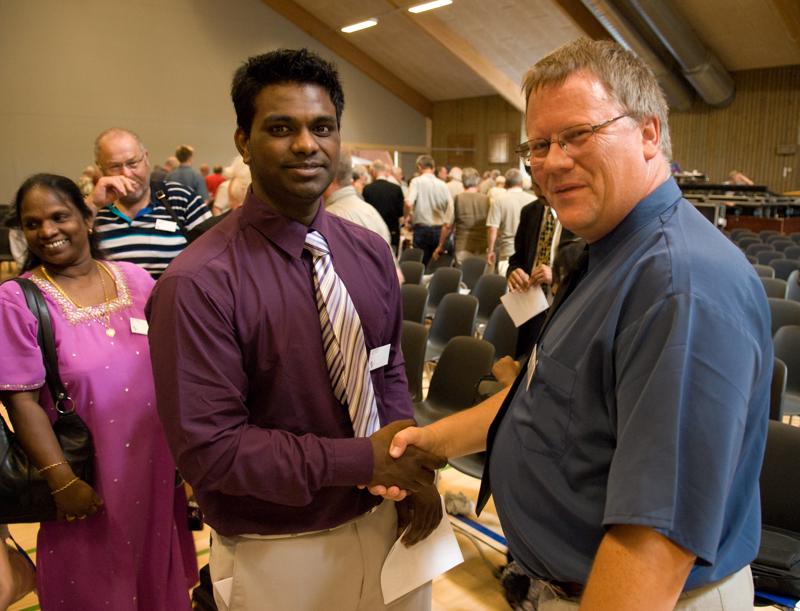  D2C_1135.jpg </br ><small> 2007-07-25 14:52</br >NIKON D200 17mm 1/40s f/2.8 ISO 800</small>