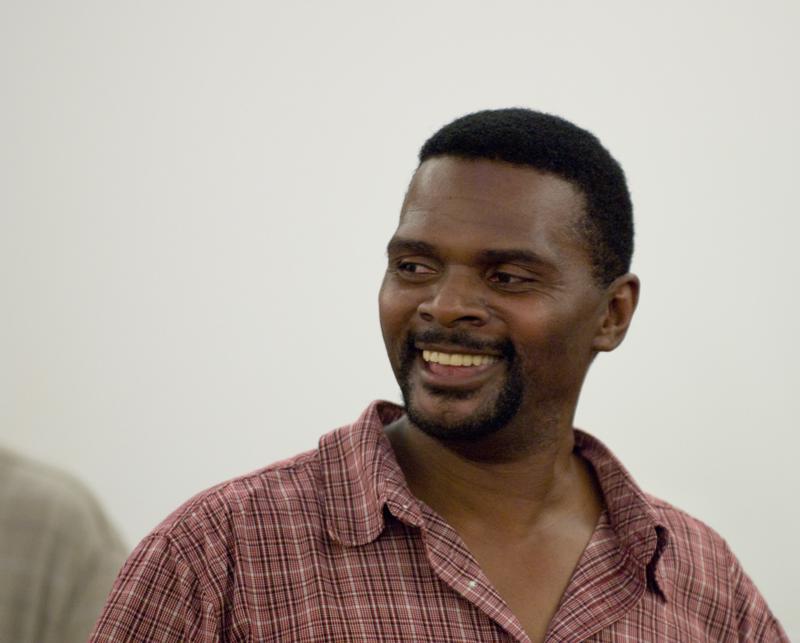  D2C_1397.jpg </br >Gospel med Ken Anderson</br > <small> 2007-07-27 11:57</br >NIKON D200 200mm 1/80s f/2.8 ISO 800</small>