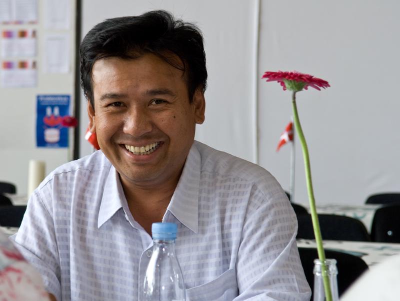  D2C_1241.jpg </br >Familie fra Slagelse menighed</br > <small> 2007-07-26 13:16</br >NIKON D200 55mm 1/60s f/5.6 ISO 400</small>