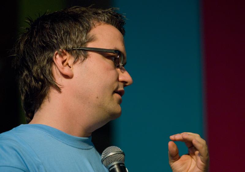  D2C_1193.jpg </br ><small> 2007-07-26 11:02</br >NIKON D200 200mm 1/125s f/2.8 ISO 800</small>