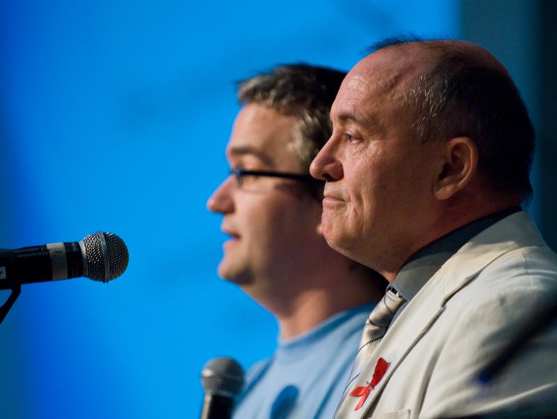  D2C_1211.jpg </br >Parush Parushev</br > <small> 2007-07-26 11:06</br >NIKON D200 200mm 1/125s f/2.8 ISO 800</small>