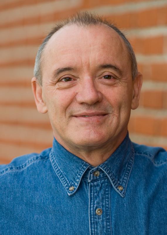  D2C_1521.jpg </br >Parush Parushev</br > <small> 2007-07-28 09:35</br >NIKON D200 135mm 1/350s f/2.8 ISO 100</small>