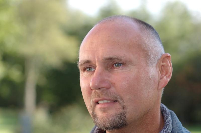  dsc_0500_std.jpg </br ><small> 2004-09-26 12:55</br >NIKON D70 85mm 1/500s f/3.5 </small>