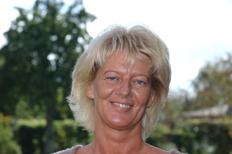  dsc_0508_std.jpg </br ><small> 2004-09-26 12:56</br >NIKON D70 85mm 1/500s f/7.1 </small>