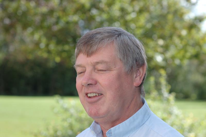  dsc_0510_std.jpg </br ><small> 2004-09-26 12:57</br >NIKON D70 85mm 1/500s f/5 </small>