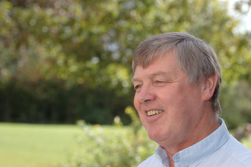  dsc_0511_std.jpg </br ><small> 2004-09-26 12:57</br >NIKON D70 85mm 1/500s f/5 </small>