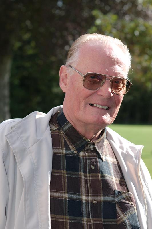  dsc_0524_std.jpg </br ><small> 2004-09-26 12:59</br >NIKON D70 85mm 1/500s f/6.3 </small>