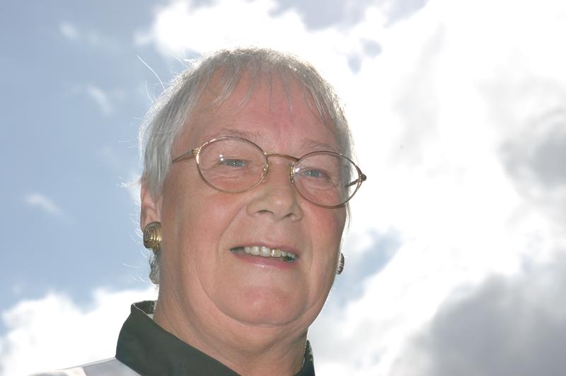  dsc_0526_std.jpg </br ><small> 2004-09-26 13:00</br >NIKON D70 85mm 1/500s f/14 </small>