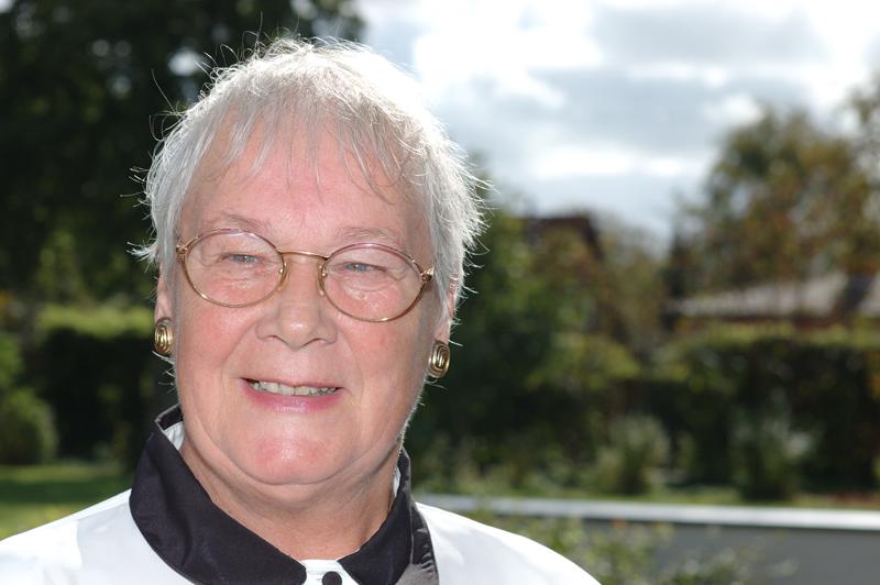  dsc_0528_std.jpg </br ><small> 2004-09-26 13:00</br >NIKON D70 85mm 1/500s f/10 </small>