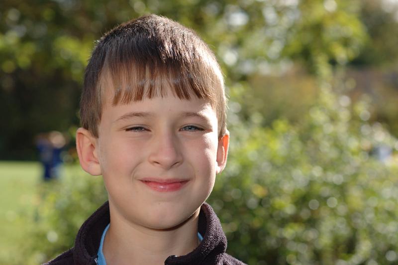  dsc_0548_std.jpg </br ><small> 2004-09-26 13:03</br >NIKON D70 85mm 1/500s f/6.3 </small>