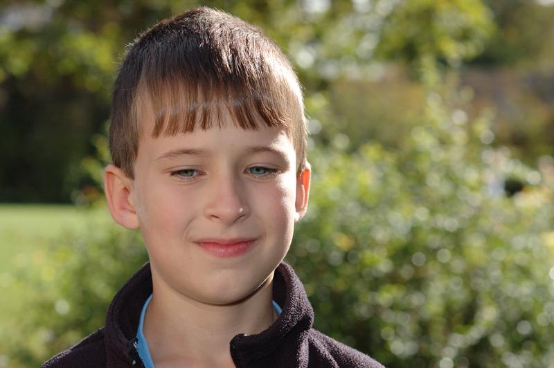  dsc_0552_std.jpg </br ><small> 2004-09-26 13:04</br >NIKON D70 85mm 1/500s f/6.3 </small>