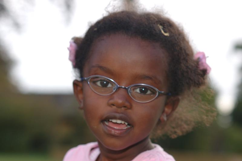  dsc_0585_std.jpg </br ><small> 2004-09-26 13:15</br >NIKON D70 85mm 1/500s f/4.5 </small>