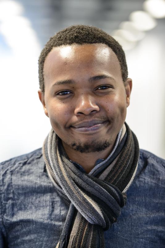  20131215_PB8_8187.JPG </br ><small> 2013-12-15 14:24</br >NIKON D800 + 70.0-200.0 mm f/2.8<br /> 125mm 1/60s f/2.8 ISO 1600</small>