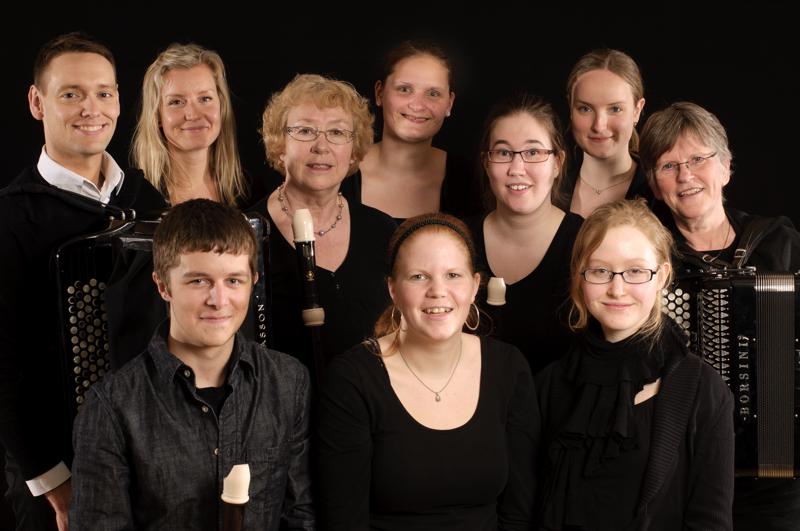  D3C_7052.jpg </br ><small> 2011-04-05 19:44</br >NIKON D300 + 50.0 mm f/1.4<br /> 50mm 1/160s f/8 ISO 100</small>