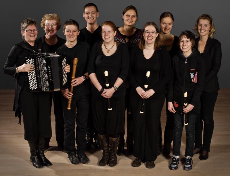  D3C_7235-Edit.jpg </br ><small> 2009-03-10 20:22</br >NIKON D300 35mm 1/125s f/9 ISO 100</small>