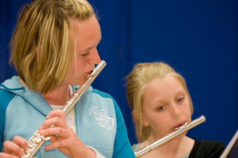  D3C_0666.jpg </br ><small> 2008-05-22 19:07</br >NIKON D300 135mm 1/40s f/2.8 ISO 800</small>