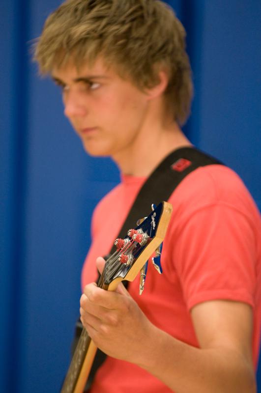  D3C_0704.jpg </br ><small> 2008-05-22 19:28</br >NIKON D300 200mm 1/30s f/2.8 ISO 1000</small>