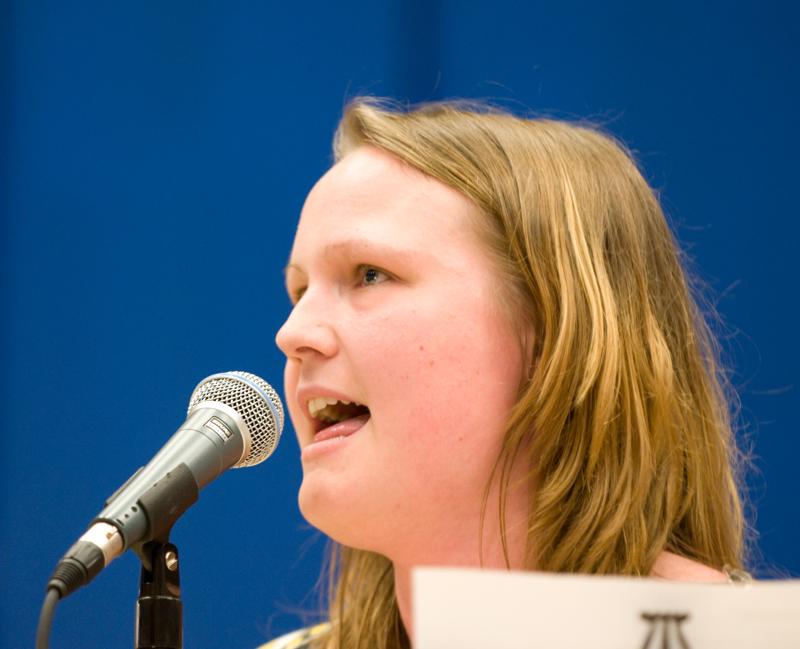  D3C_0745.jpg </br ><small> 2008-05-22 20:11</br >NIKON D300 160mm 1/25s f/2.8 ISO 800</small>