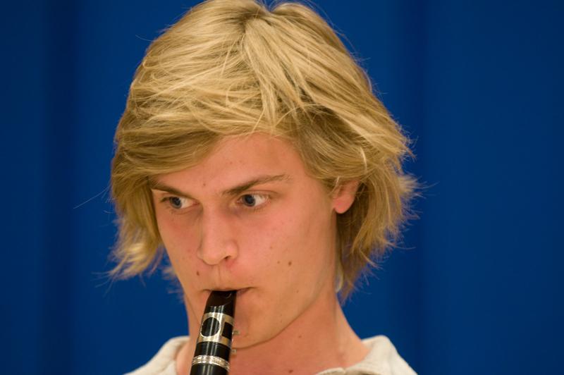  D3C_0772.jpg </br ><small> 2008-05-22 20:30</br >NIKON D300 200mm 1/30s f/2.8 ISO 800</small>