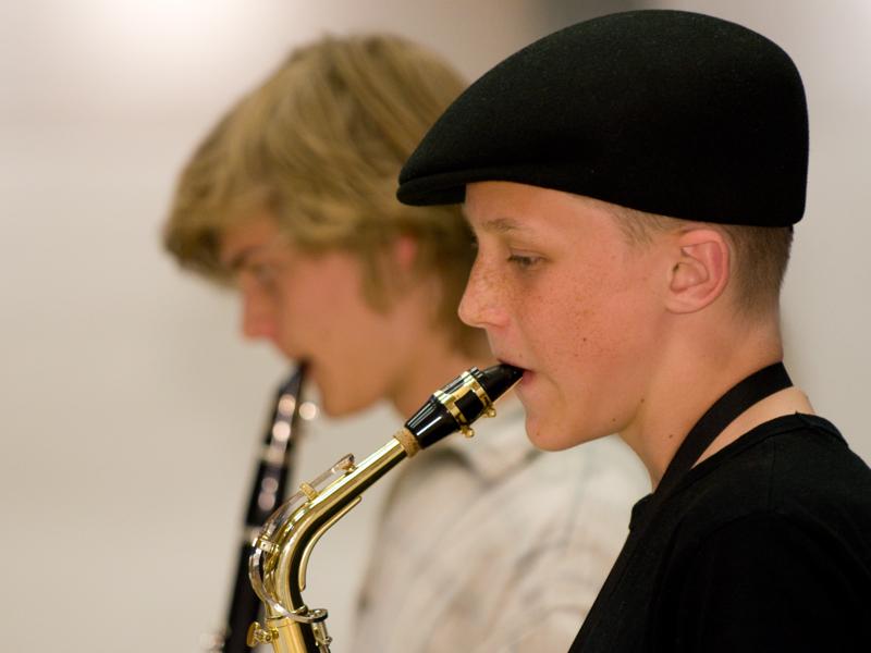  D3C_0781.jpg </br ><small> 2008-05-22 20:36</br >NIKON D300 200mm 1/80s f/2.8 ISO 800</small>