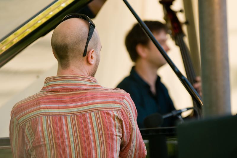  D3C_2499.jpg </br ><small> 2008-07-12 18:58</br >NIKON D300 200mm 1/250s f/4 ISO 200</small>