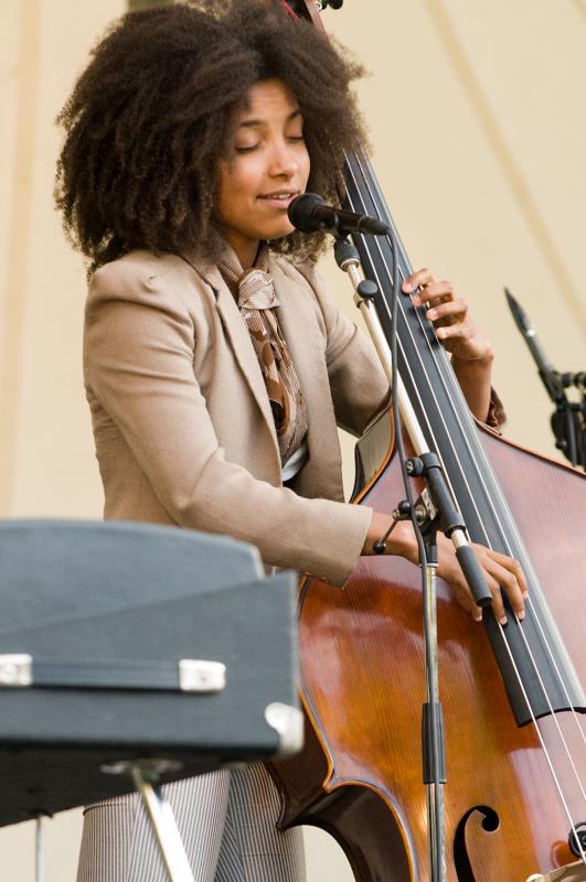  D3C_2533.jpg </br ><small> 2008-07-12 19:55</br >NIKON D300 200mm 1/250s f/5.6 ISO 1250</small>