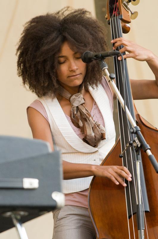  D3C_2560.jpg </br ><small> 2008-07-12 19:58</br >NIKON D300 200mm 1/250s f/5.6 ISO 1400</small>