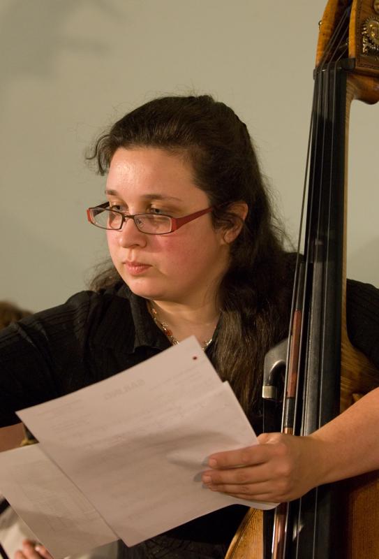  D2C_8991.jpg </br ><small> 2007-04-27 18:27</br >NIKON D200 70mm 1/50s f/2.8 ISO 800</small>