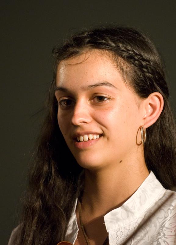  D2C_9054.jpg </br ><small> 2007-04-27 19:51</br >NIKON D200 200mm 1/125s f/2.8 ISO 800</small>