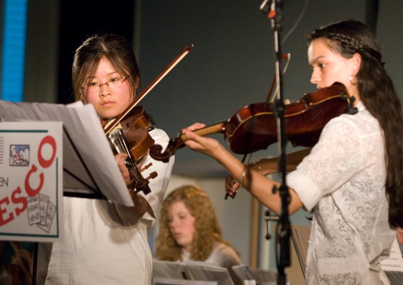  D2C_9059.jpg </br ><small> 2007-04-27 19:54</br >NIKON D200 98mm 1/125s f/2.8 ISO 800</small>