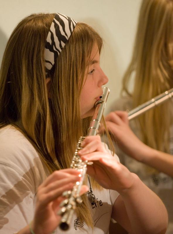  D2C_9163.jpg </br ><small> 2007-04-27 21:18</br >NIKON D200 155mm 1/25s f/2.8 ISO 800</small>