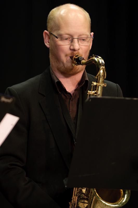  D3C_7643.jpg </br ><small> 2009-05-04 19:33</br >NIKON D300 200mm 1/60s f/4 ISO 640</small>