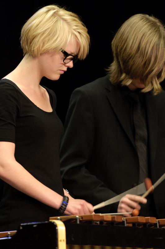  D3C_7683.jpg </br ><small> 2009-05-04 19:55</br >NIKON D300 175mm 1/60s f/4 ISO 800</small>