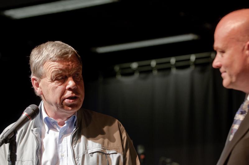  D3C_7691.jpg </br ><small> 2009-05-04 20:01</br >NIKON D300 98mm 1/60s f/4 ISO 560</small>