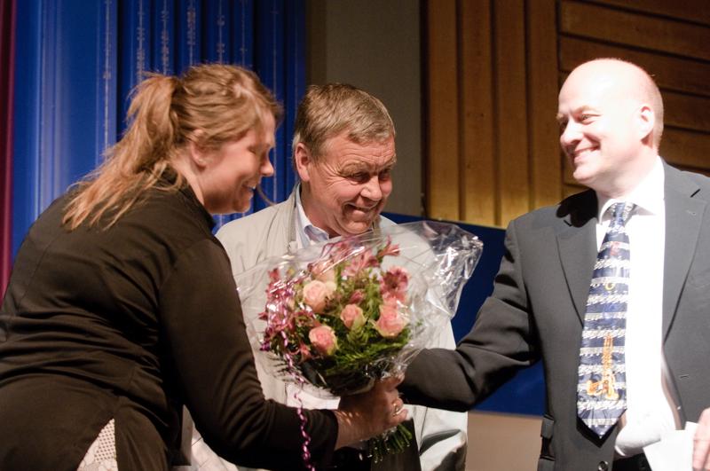  D3C_7708.jpg </br ><small> 2009-05-04 20:05</br >NIKON D300 70mm 1/60s f/4 ISO 1250</small>