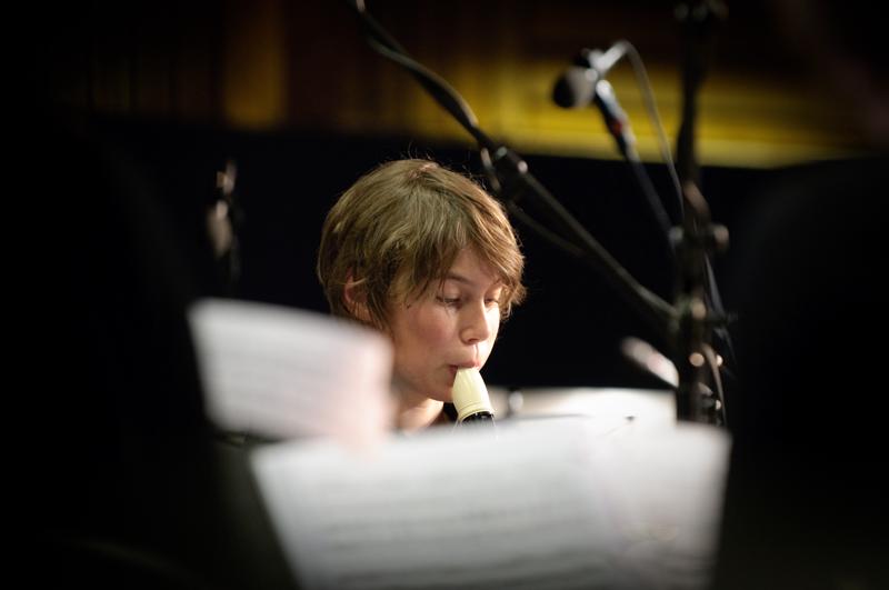  D3C_7762.jpg </br ><small> 2009-05-04 20:47</br >NIKON D300 200mm 1/60s f/4 ISO 1250</small>