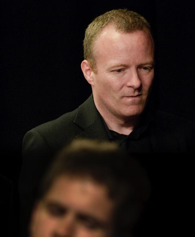  D3C_7842.jpg </br ><small> 2009-05-04 21:28</br >NIKON D300 200mm 1/125s f/4 ISO 1600</small>